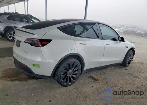 2023 Tesla Model Y z USA, uszkodzony, nr VIN 7SAYGDEE1PF663554